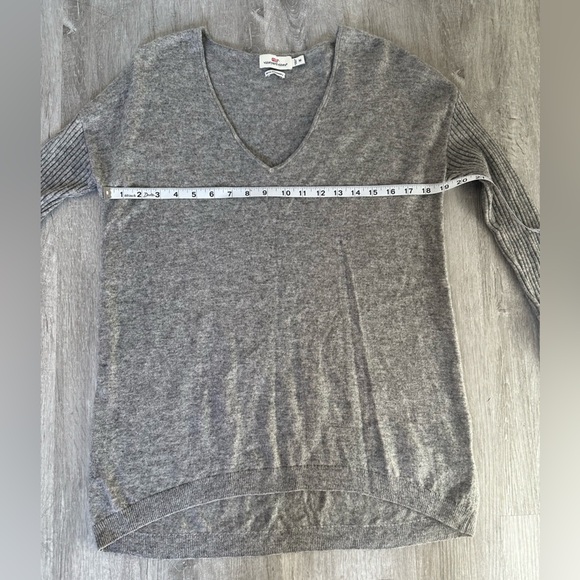 Wool V-Neck Sweater Heather Gray Size M - Picture 8 of 8